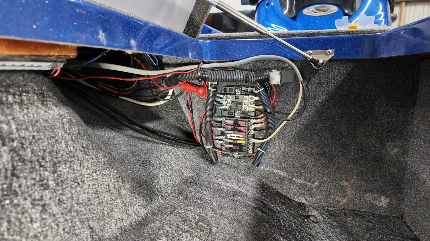 Phoenix original fuse and wiring arrangement before corrective work